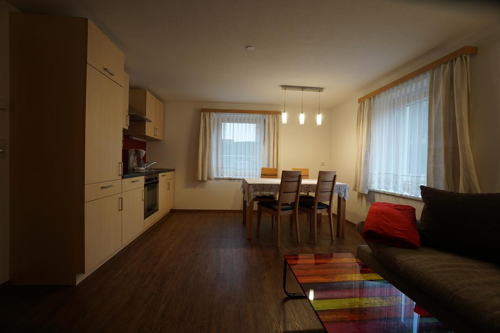 Ferienwohnung Fam Alfons Geiler Heinfels Pokój zdjęcie